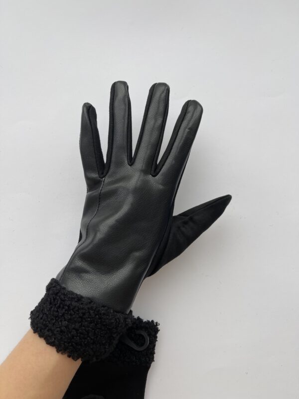 Odos imitacijos pirštinės