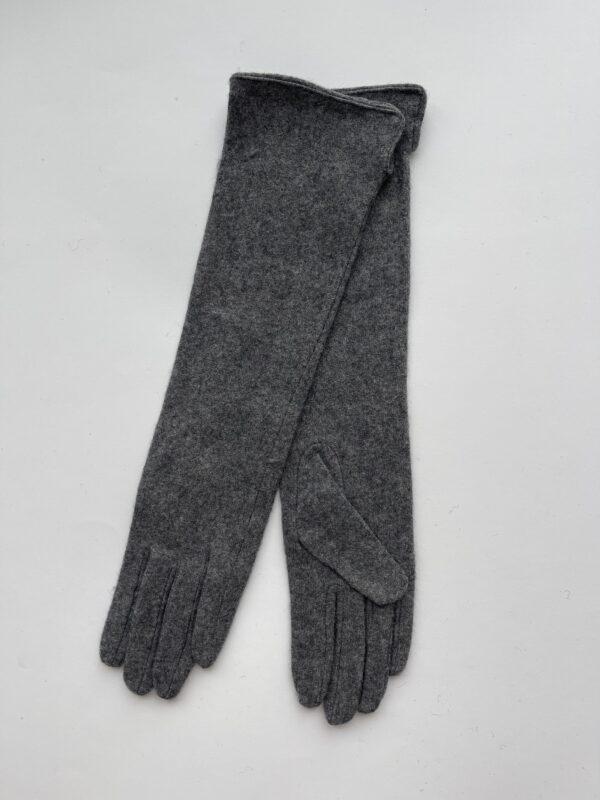 IMG_9066 Royal warmth - vilnos pirštinės iki alkūnių